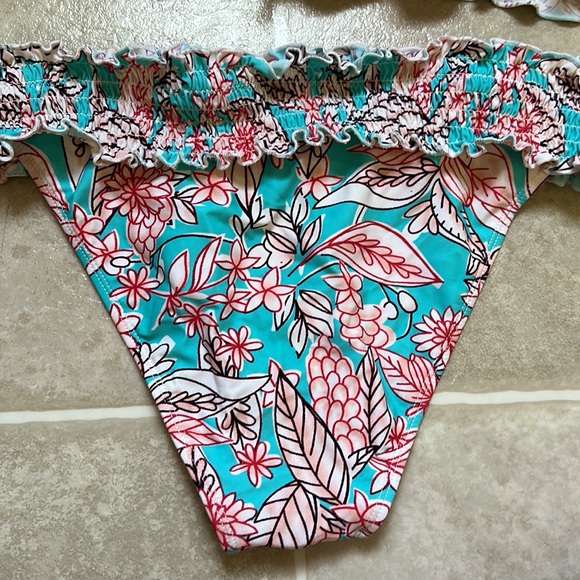 Floral bikini set! - Picture 3 of 5